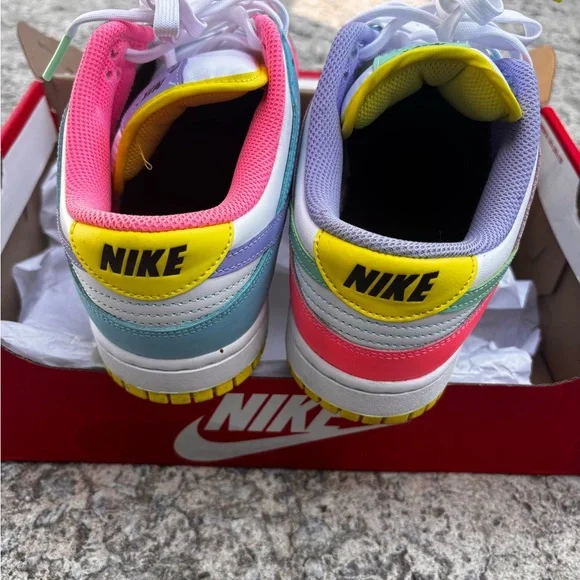 Nike Dunk Low - Picture 4 of 5